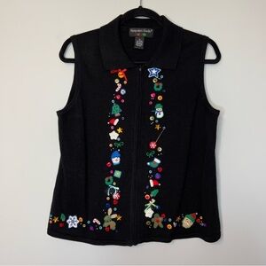 Women’s Hempshire Studio black zip up Christmas sweater vest size M